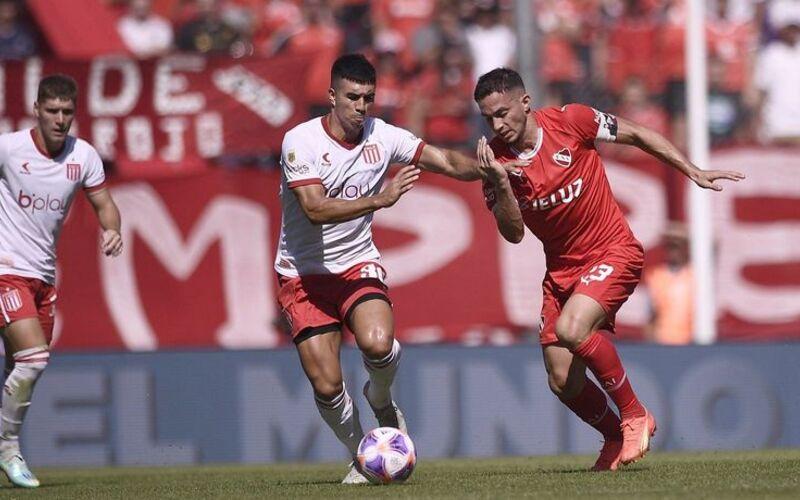 Estudiantes vs Vélez Sarsfield: Prediction, Preview, lineups, tips and odds on July 9, 2025